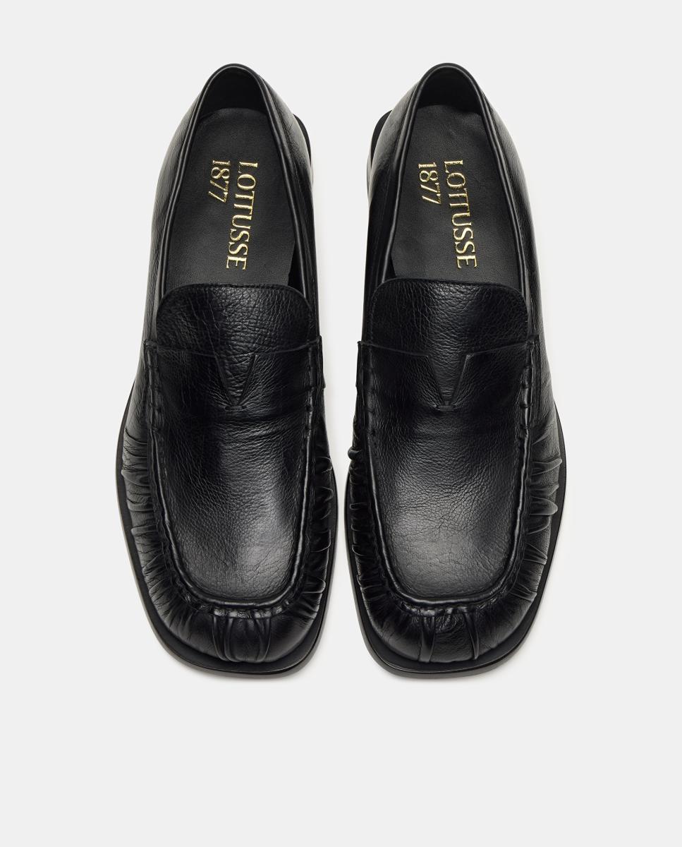 Sapatos Tipo Mocassins em Pele com Fita e Franzido Preto-4