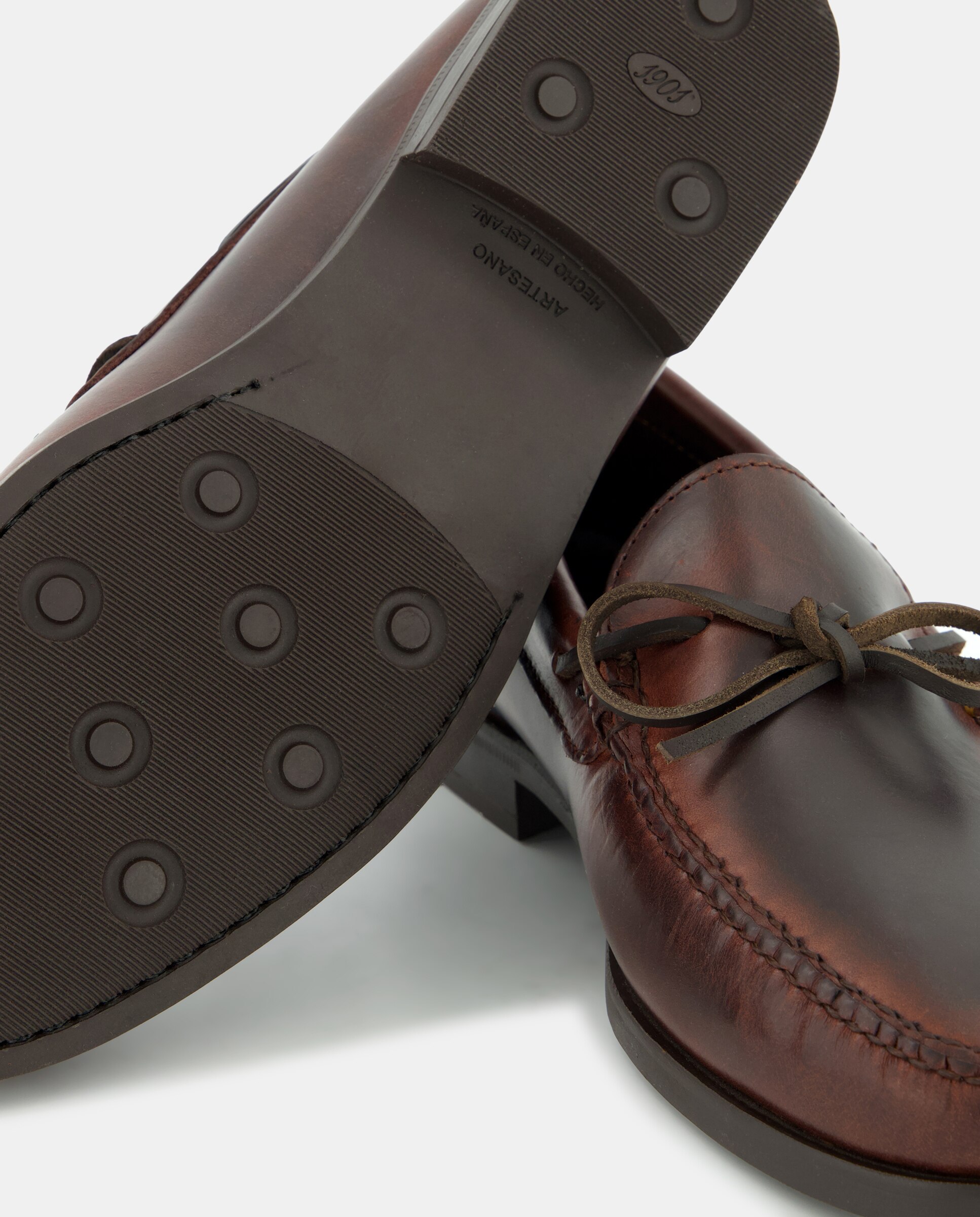 Mocassins com Adorno de Laço e Sola de Borracha - Castanho-Escuro Castanho-escuro-5