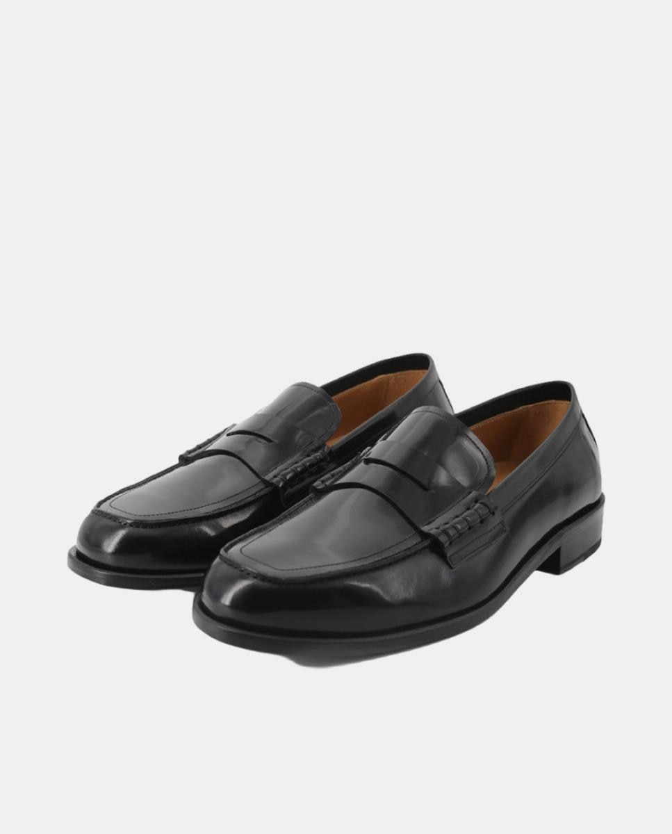 Mocassins em Pele com Fita Preto-2