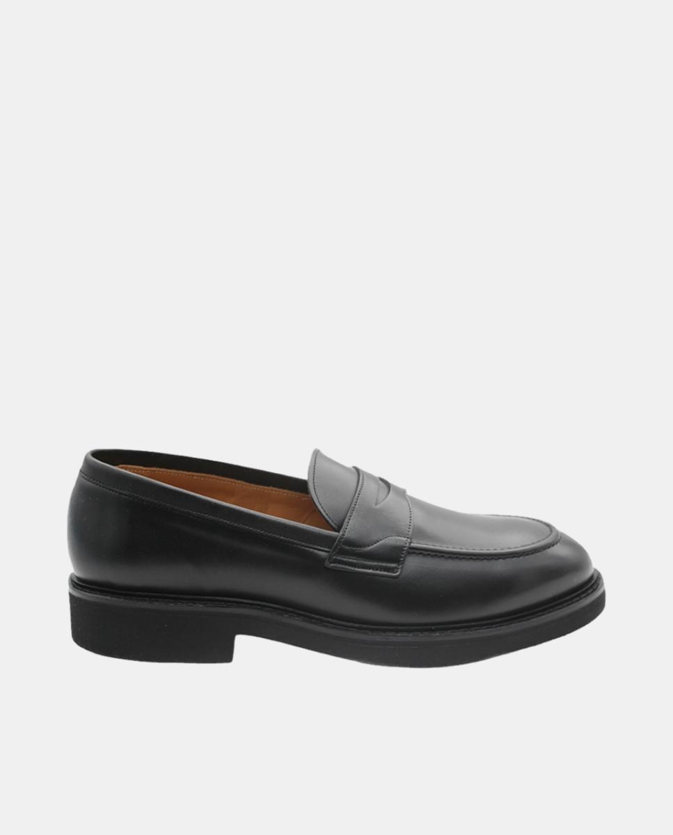 Imagem 0 de Mocassins em Pele com Fita