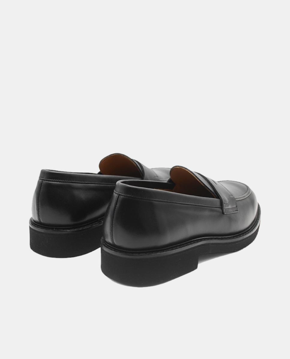 Mocassins em Pele com Fita Preto-3