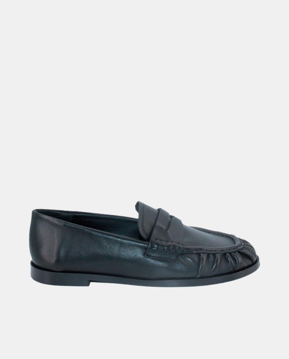 Imagem 0 de Mocassins em Pele com Fita