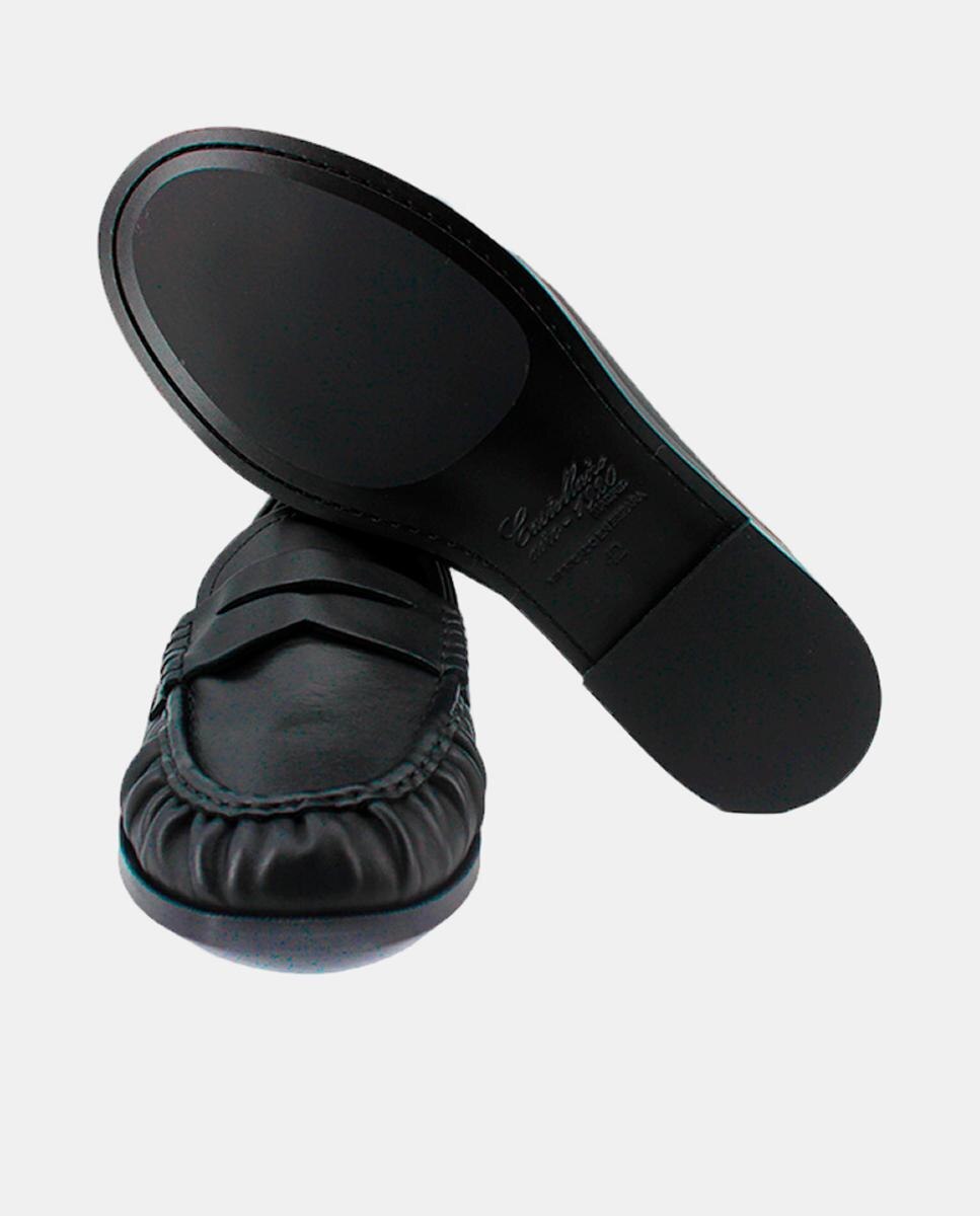 Mocassins em Pele com Fita Preto-4