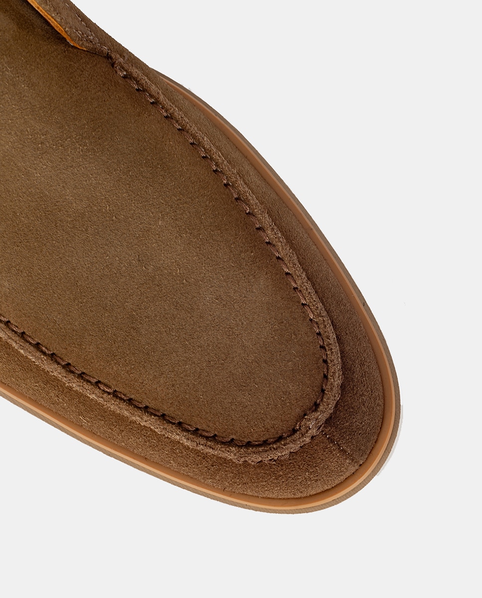 Botins com Sola de Borracha e em Croute Camel-12