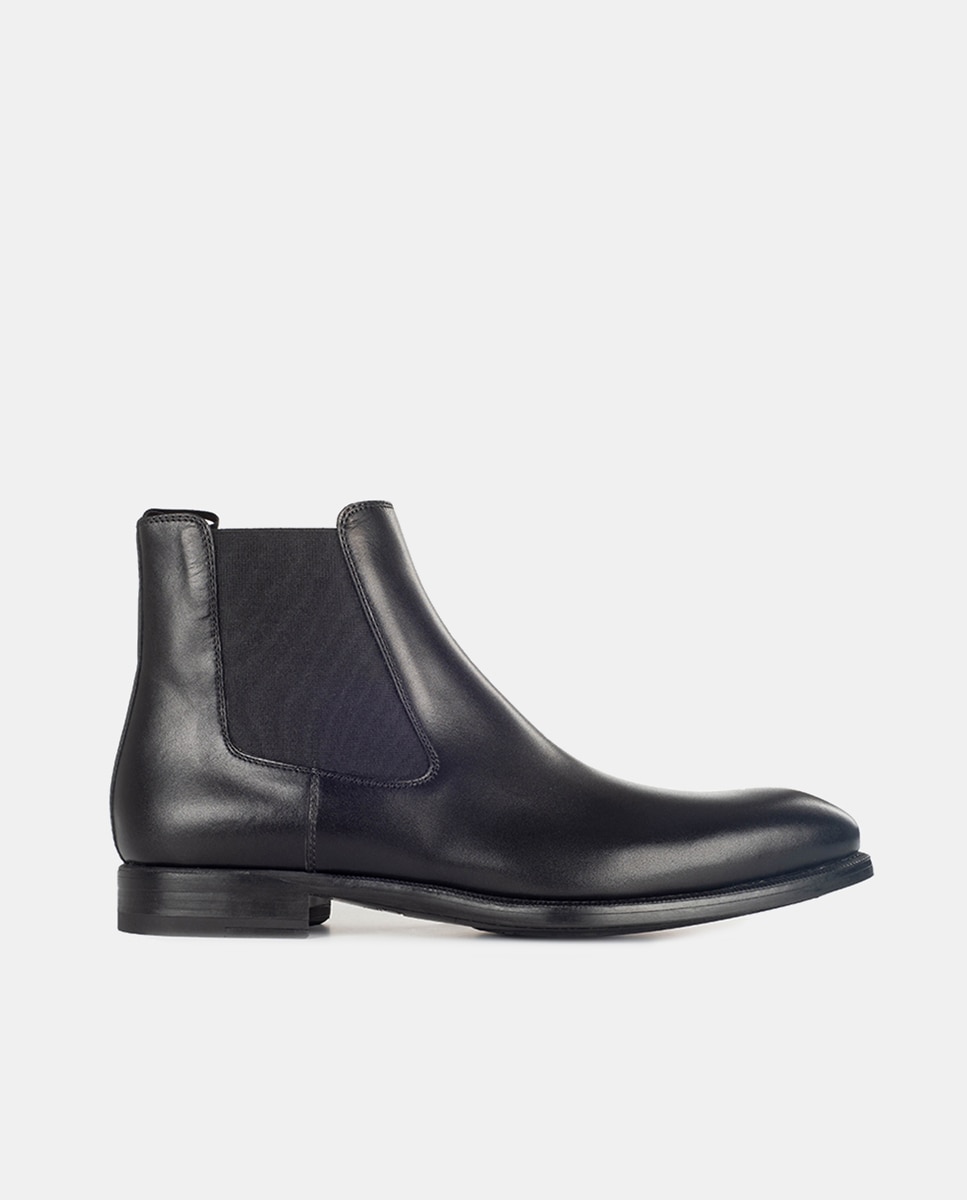 Botas Tipo Chelsea com Fecho Elástico e em Pele Preto-1