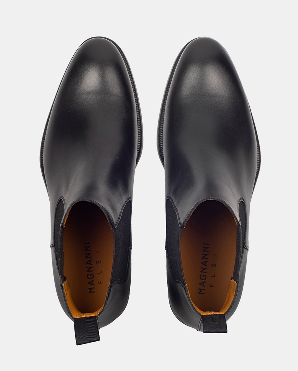 Botas Tipo Chelsea com Fecho Elástico e em Pele Preto-5