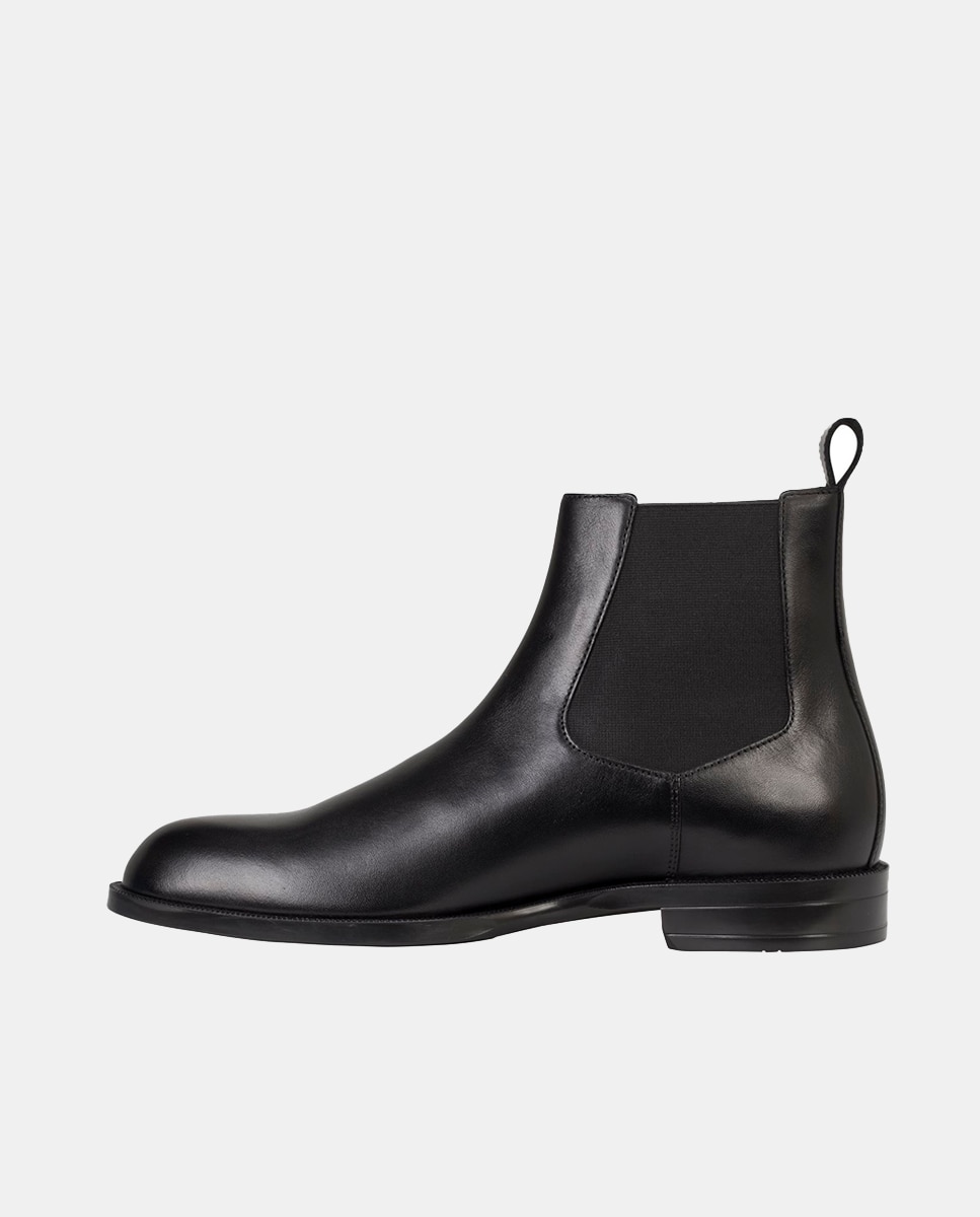 Botins Elaborados em Pele Preto-3