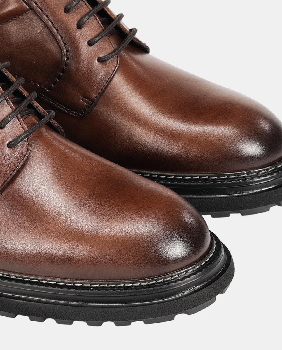 Bluchers em Pele com Sola Ligeira Couro-6