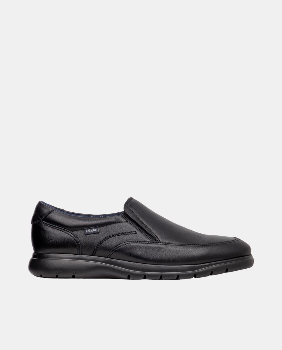 Imagem 0 de Sapatos Tipo Mocassins em Pele