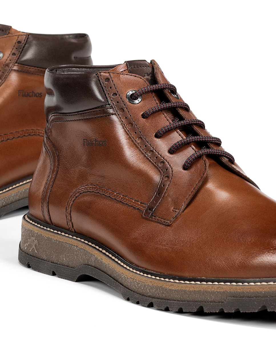 Botins em Pele Tipo Chelsea com Pala Lisa Couro-7