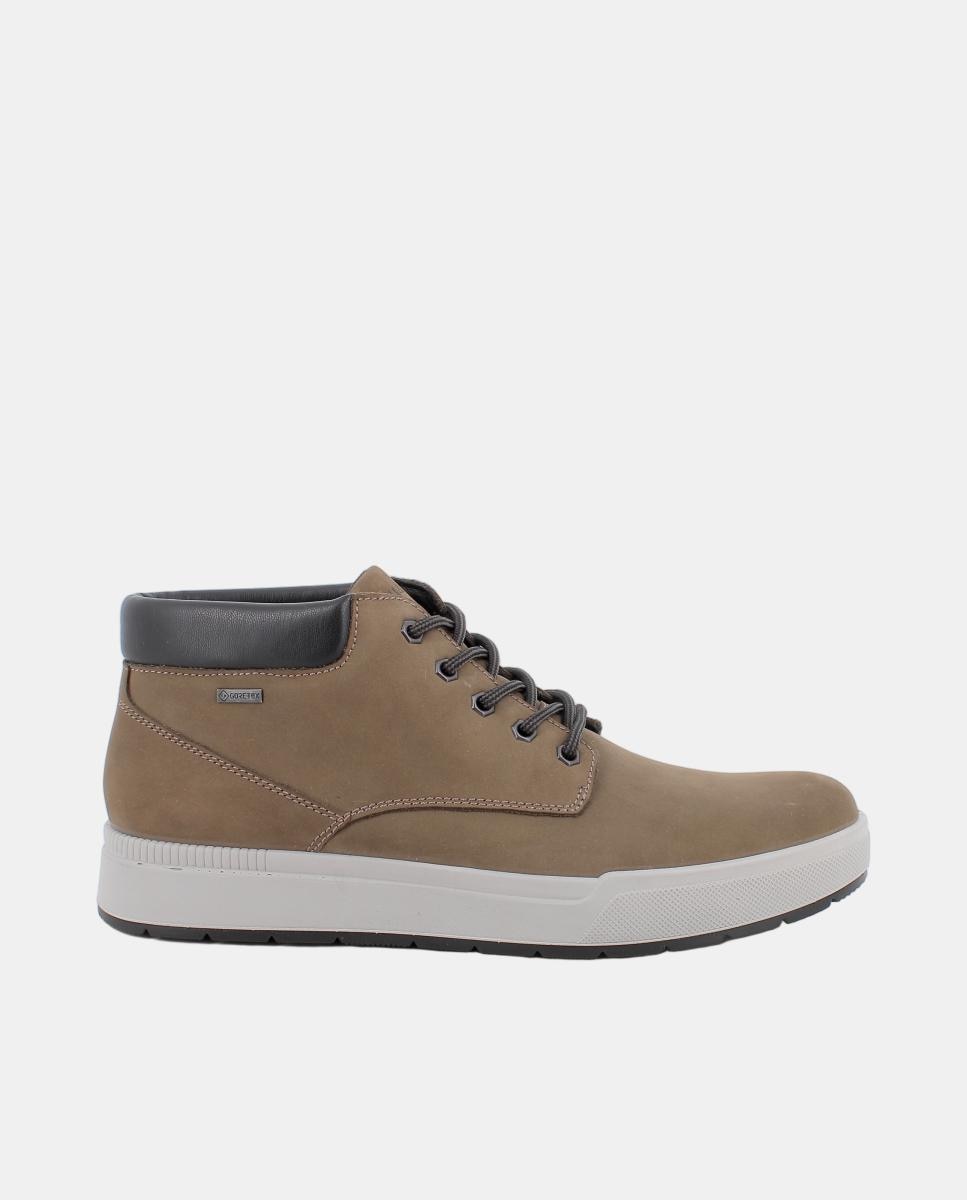 Imagen 0 de Bota de caballero en piel, con forro goretex y cierre con cordones Verde militar