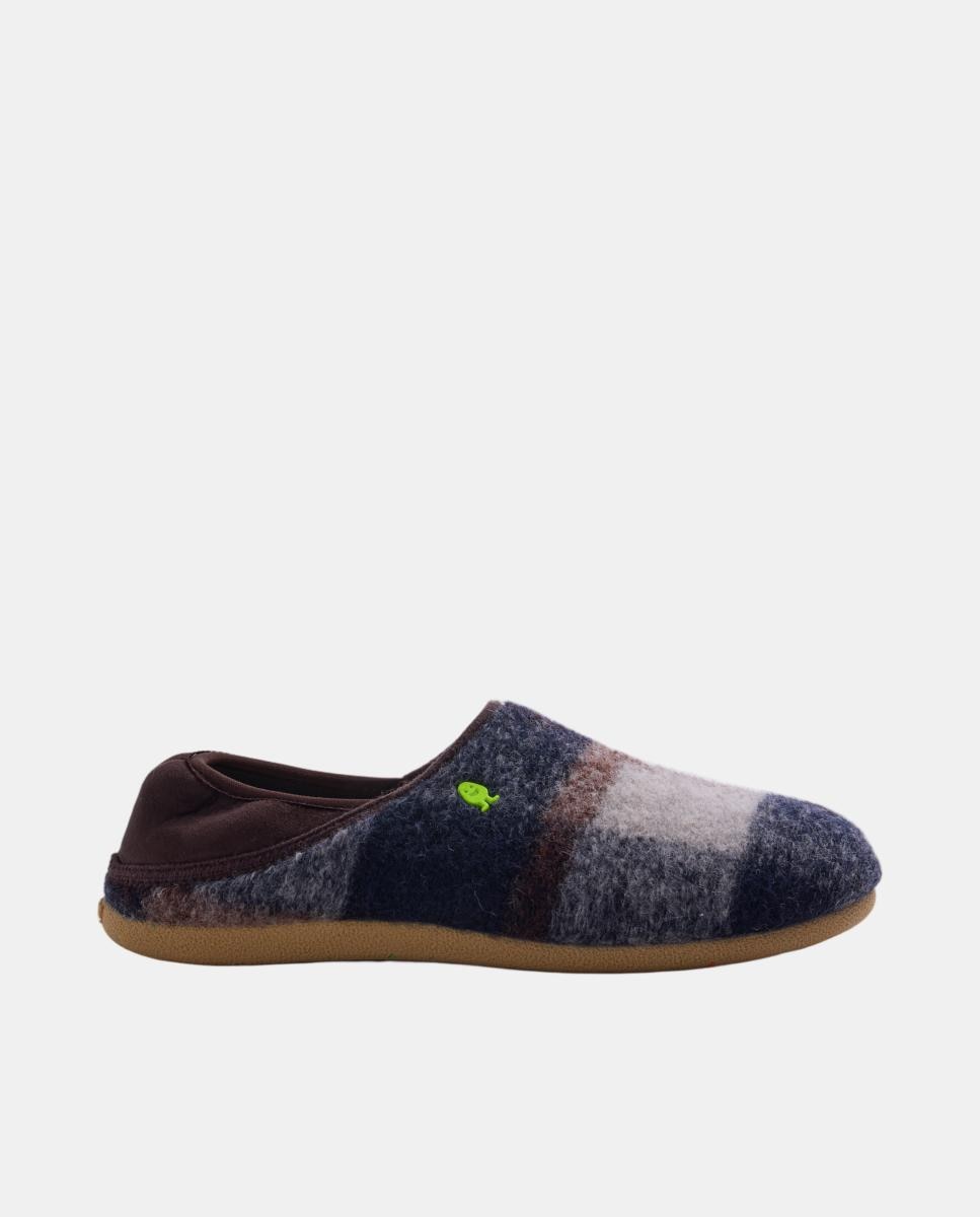 Imagen 0 de Zapatillas de estar por casa cerrada con cuadros Marrón
