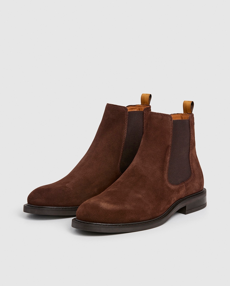 Botins Chelsea de Camurça com Logótipo Cosido à Mão Castanho-escuro-3
