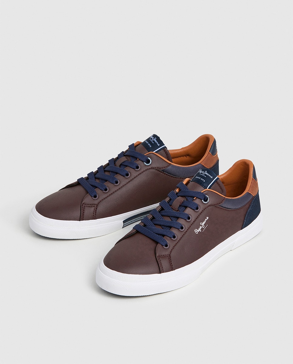 Sapatilhas Baixas Kenton com Logótipo Lateral Castanho-10