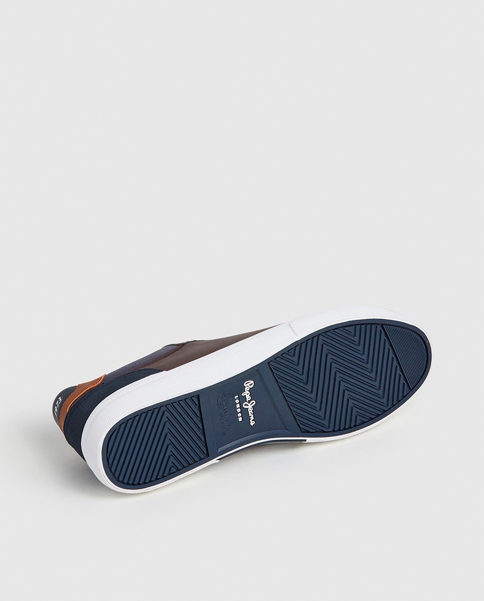 Sapatilhas Baixas Kenton com Logótipo Lateral Castanho-13