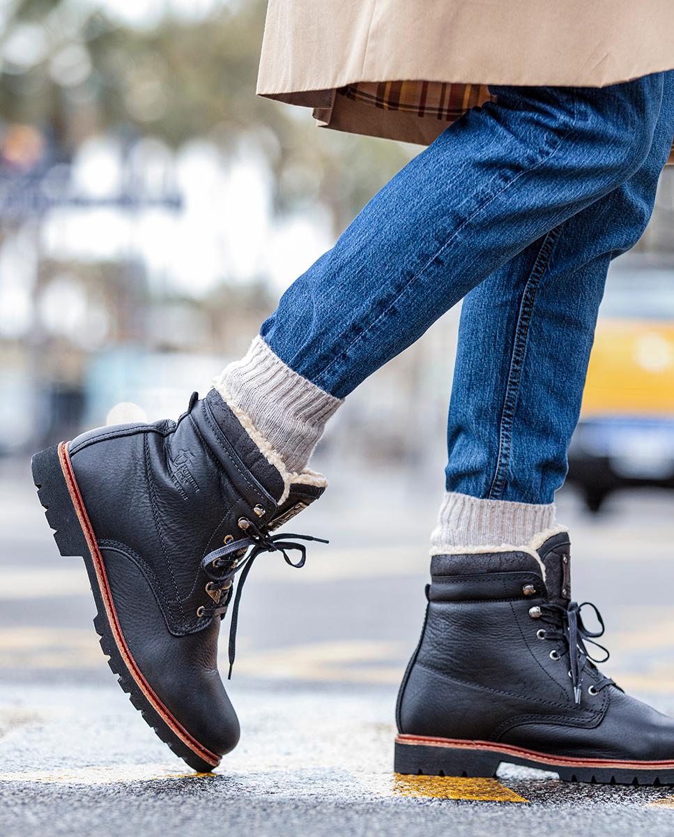 Botas em Pele com Forro de Algodão Preto-10