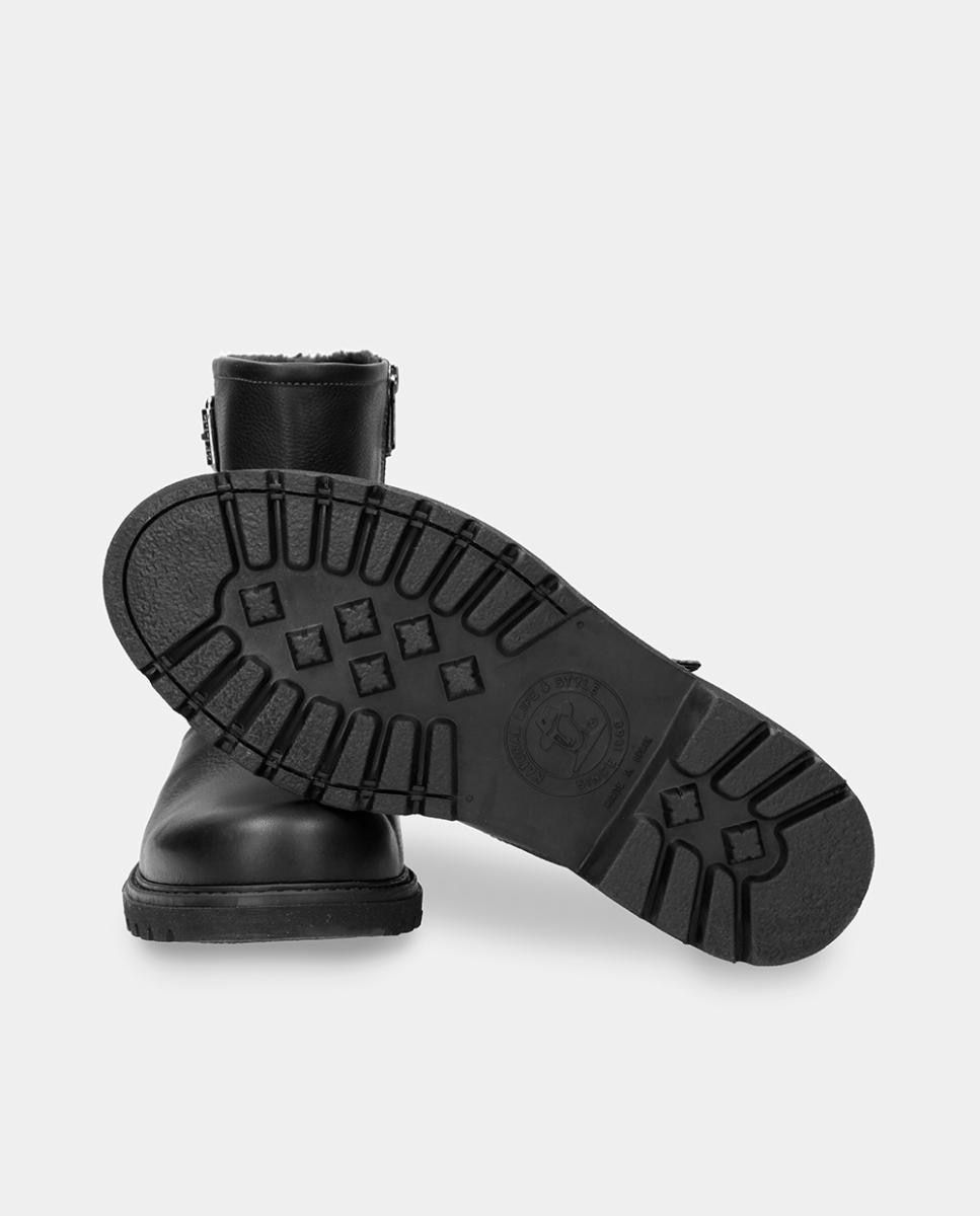Botas em Pele com Forro de Pelo Sintético Preto-4