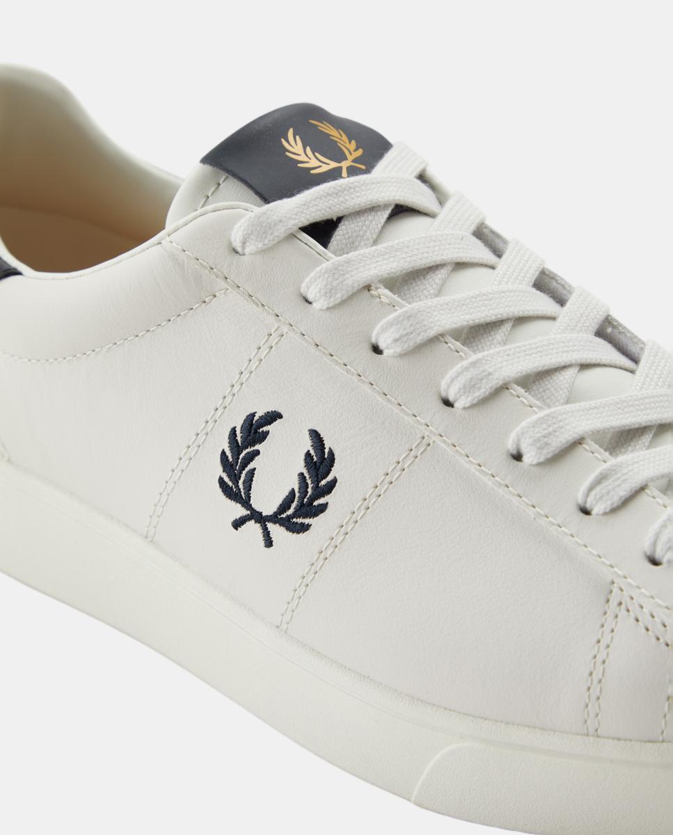 Zapatillas de hombre tipo casco bajas en piel con logotipo - Fred Perry - Beige Beige-2