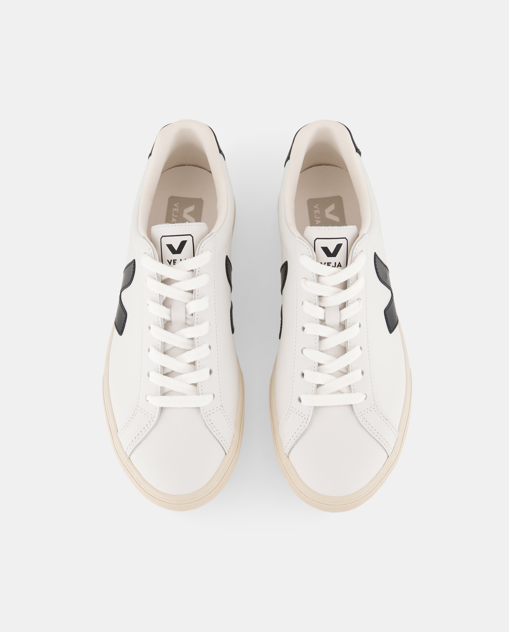 Sapatilhas Modelo Esplar de Couro com Atacadores Preto-6