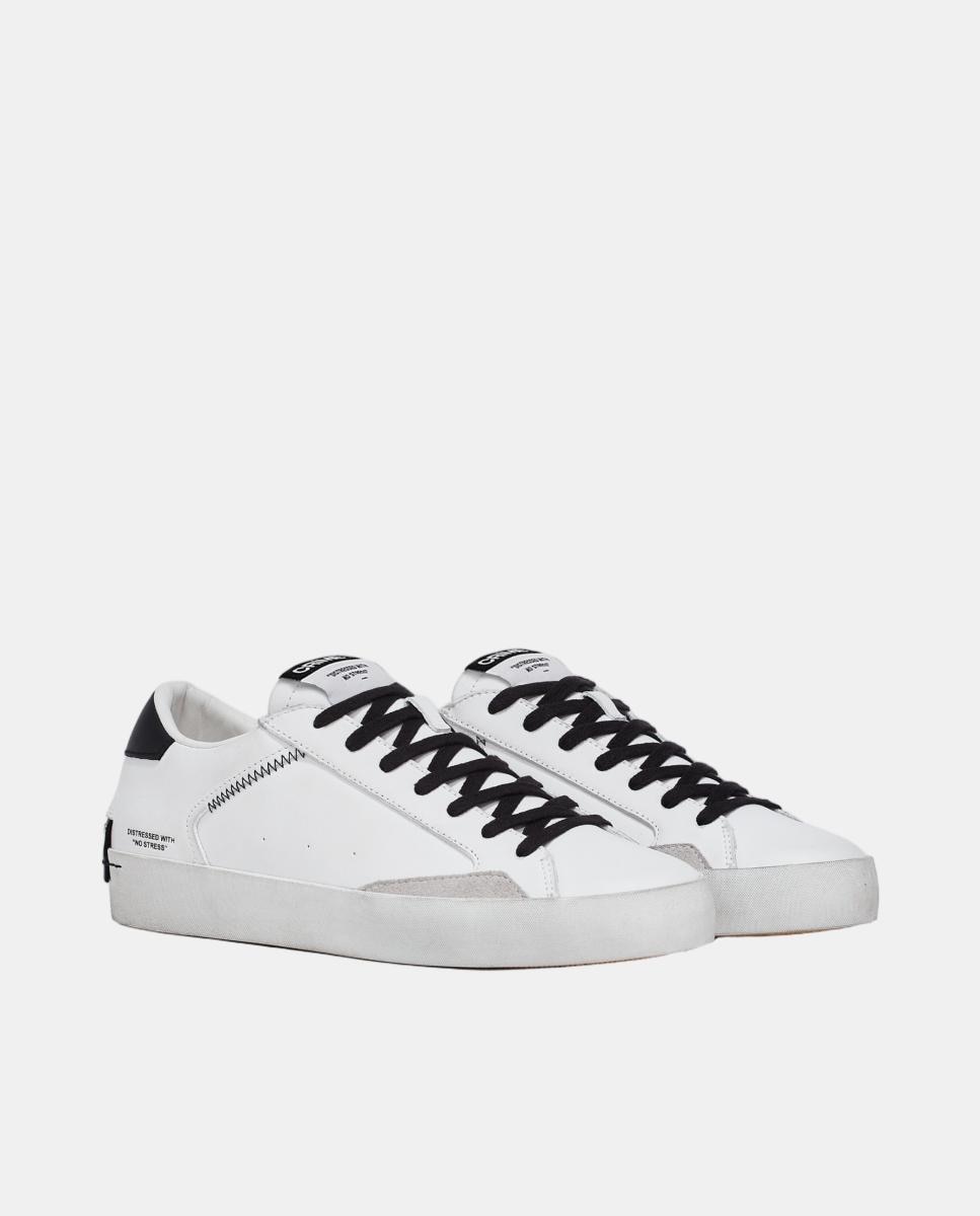 Sapatilhas Baixas Distressed em Pele Branco-2