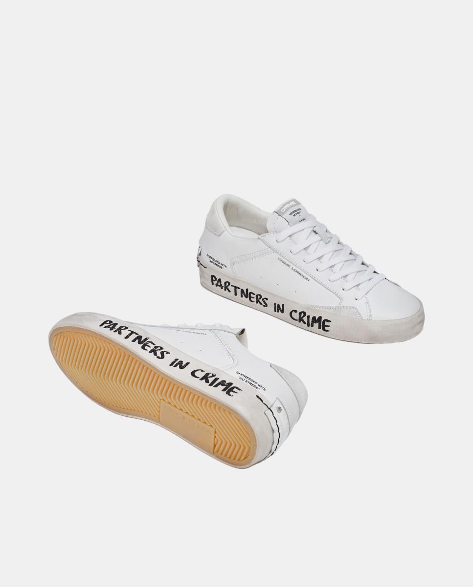 Sapatilhas Baixas Distressed em Pele Branco-4