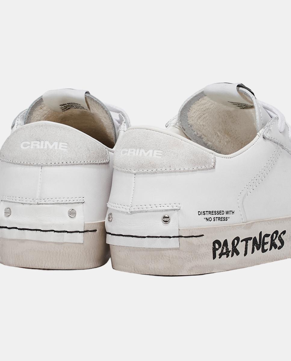 Sapatilhas Baixas Distressed em Pele Branco-5