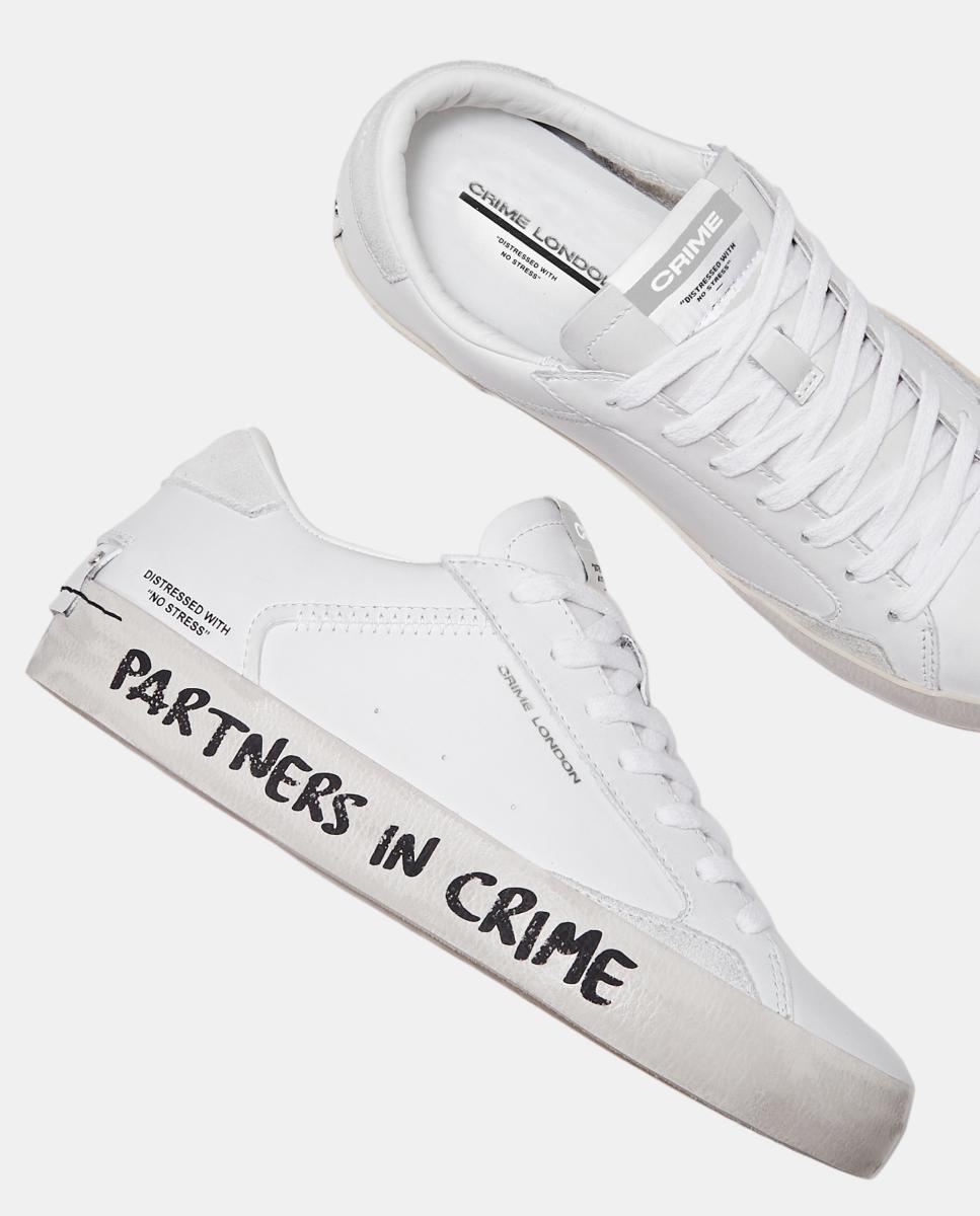 Sapatilhas Baixas Distressed em Pele Branco-6