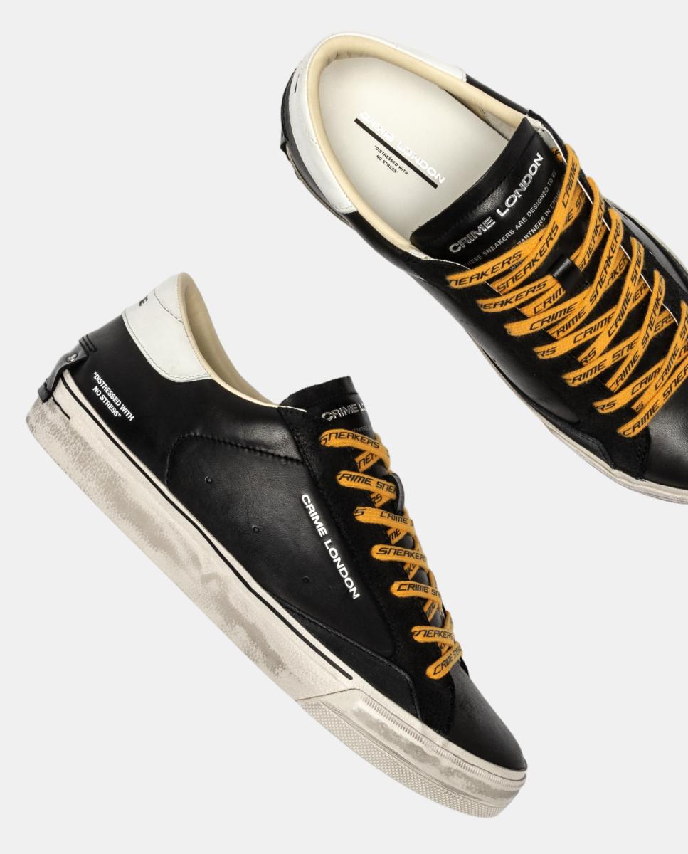 Sapatilhas Baixas Distressed em Pele Preto-5