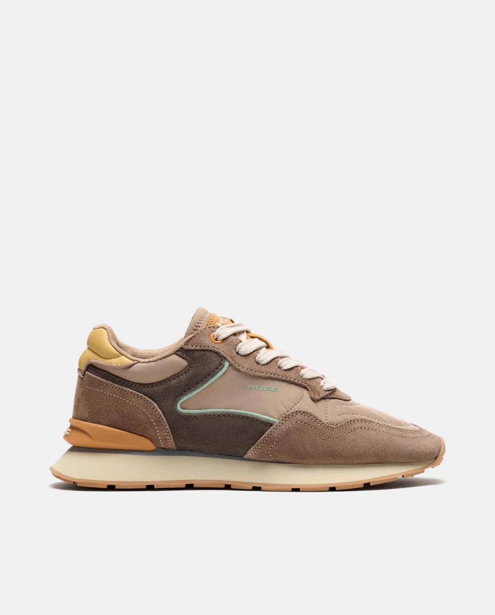 Imagen 0 de Zapatillas de caballero en piel bajas con suela de goma Beige
