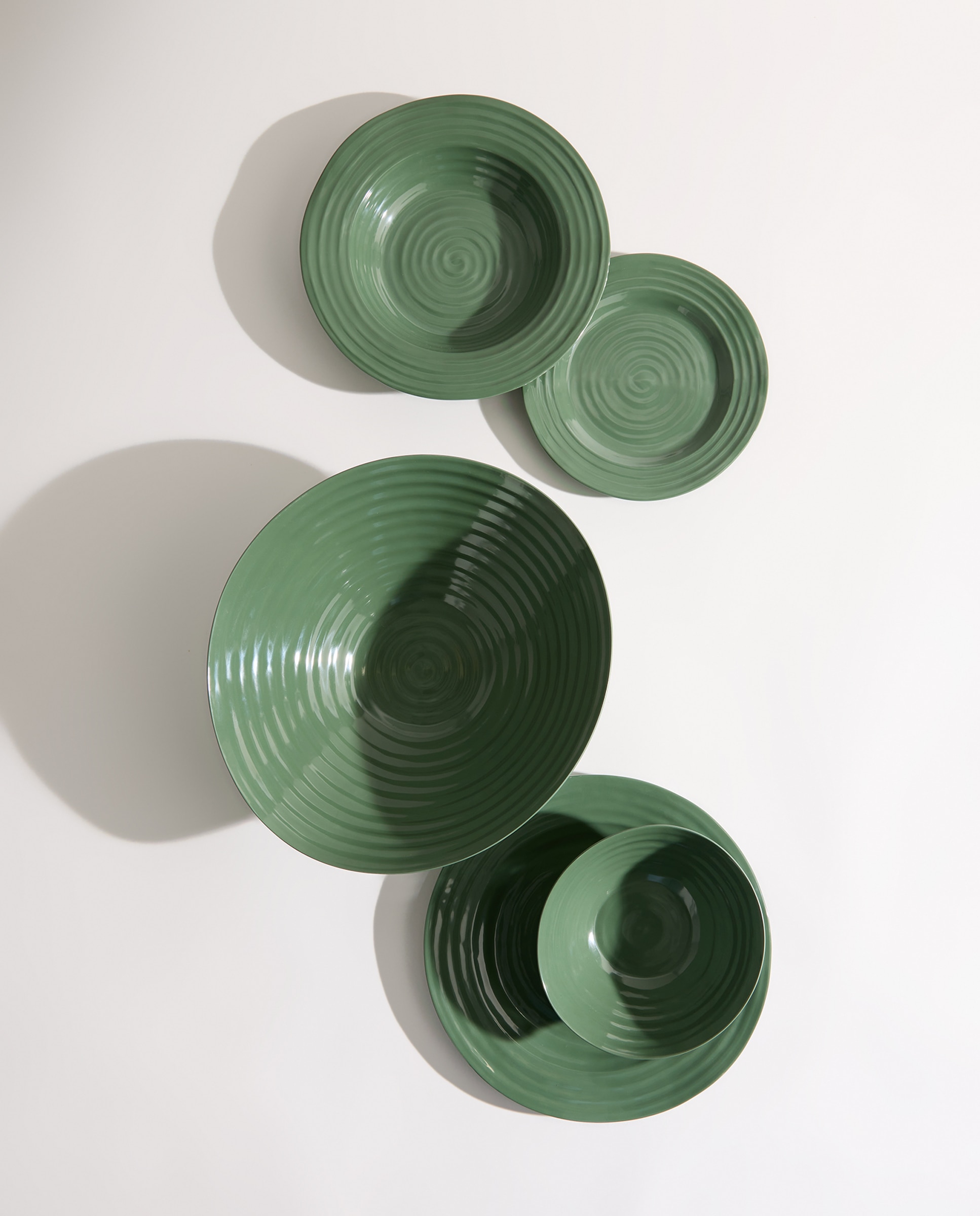 Plato hondo de melamina para exterior Relieve Verde-5