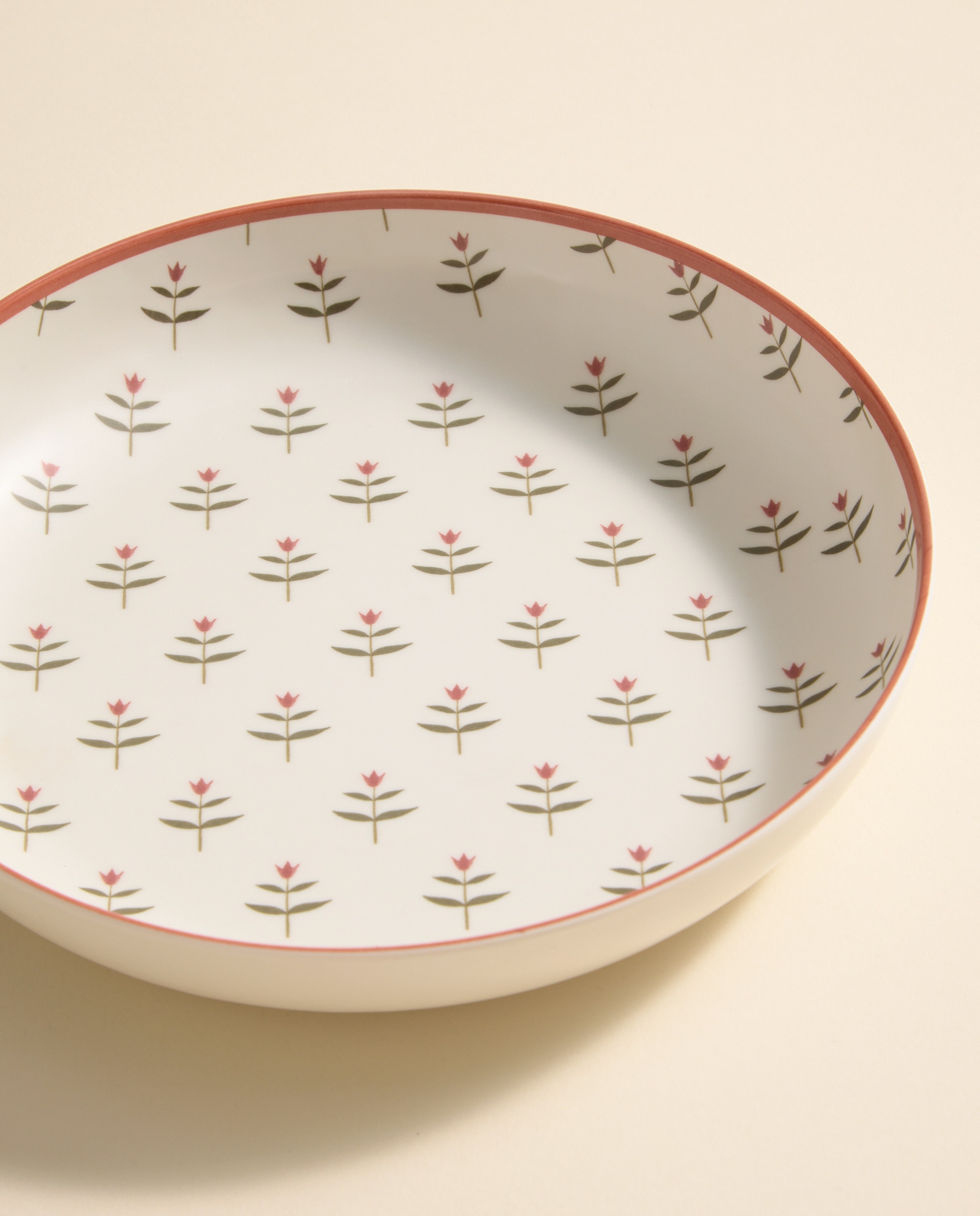 Imagen 0 de Plato hondo de melamina para exterior Tulip