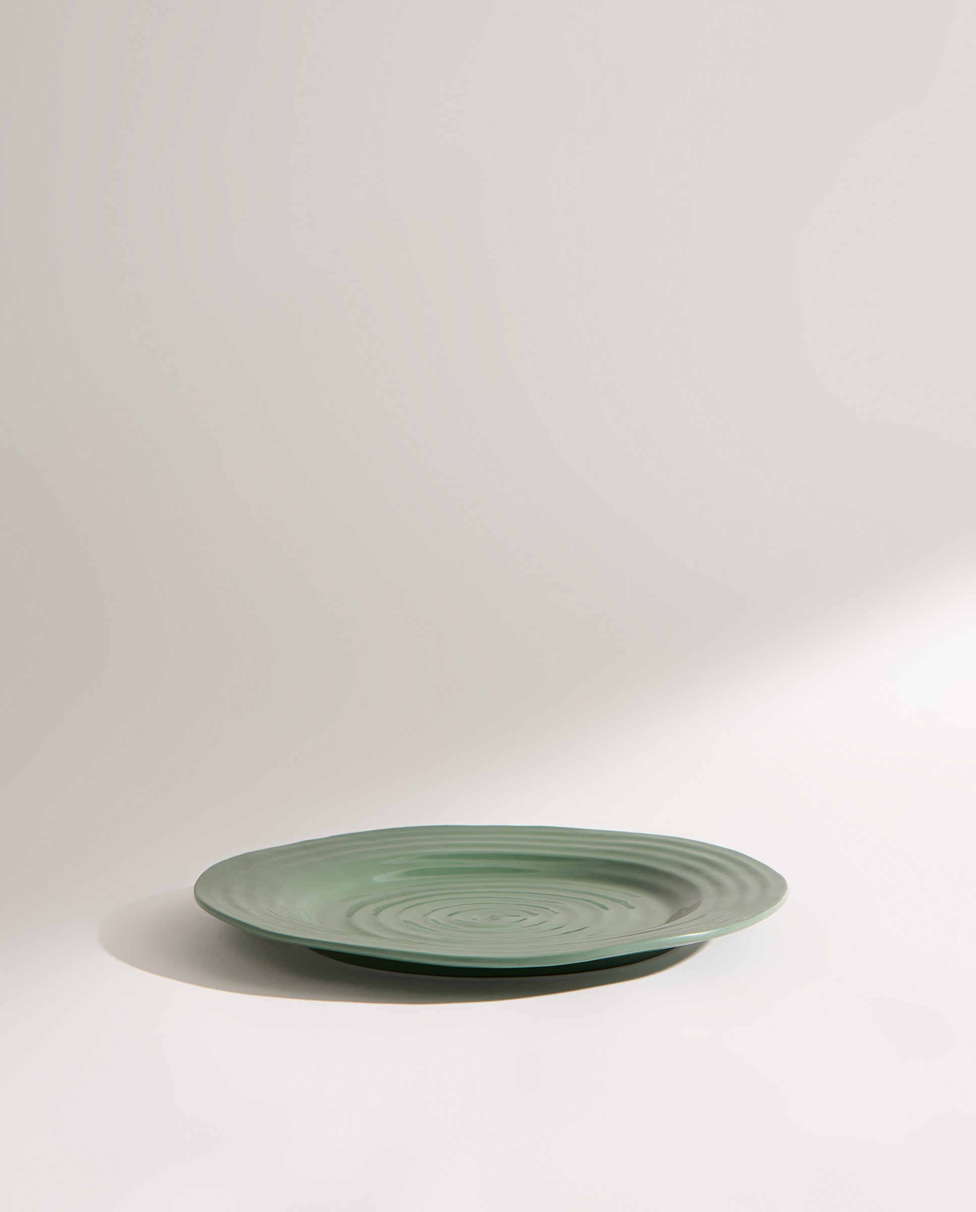 Plato llano de melamina para exterior Relieve Verde-3