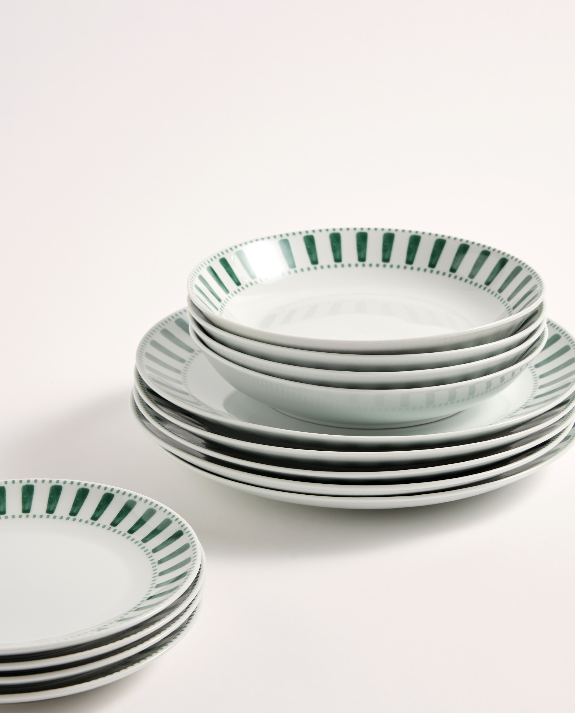 Imagen 0 de Vajilla de porcelana de 18 piezas Carla
