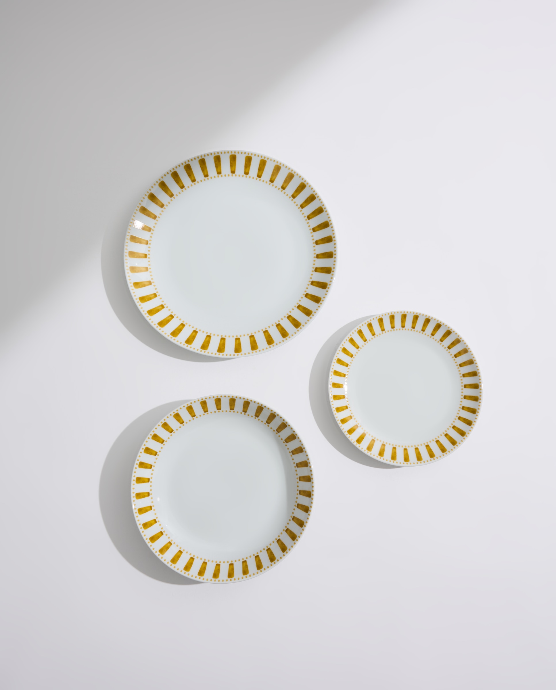 Vajilla de porcelana de 18 piezas Carla Mostaza-2