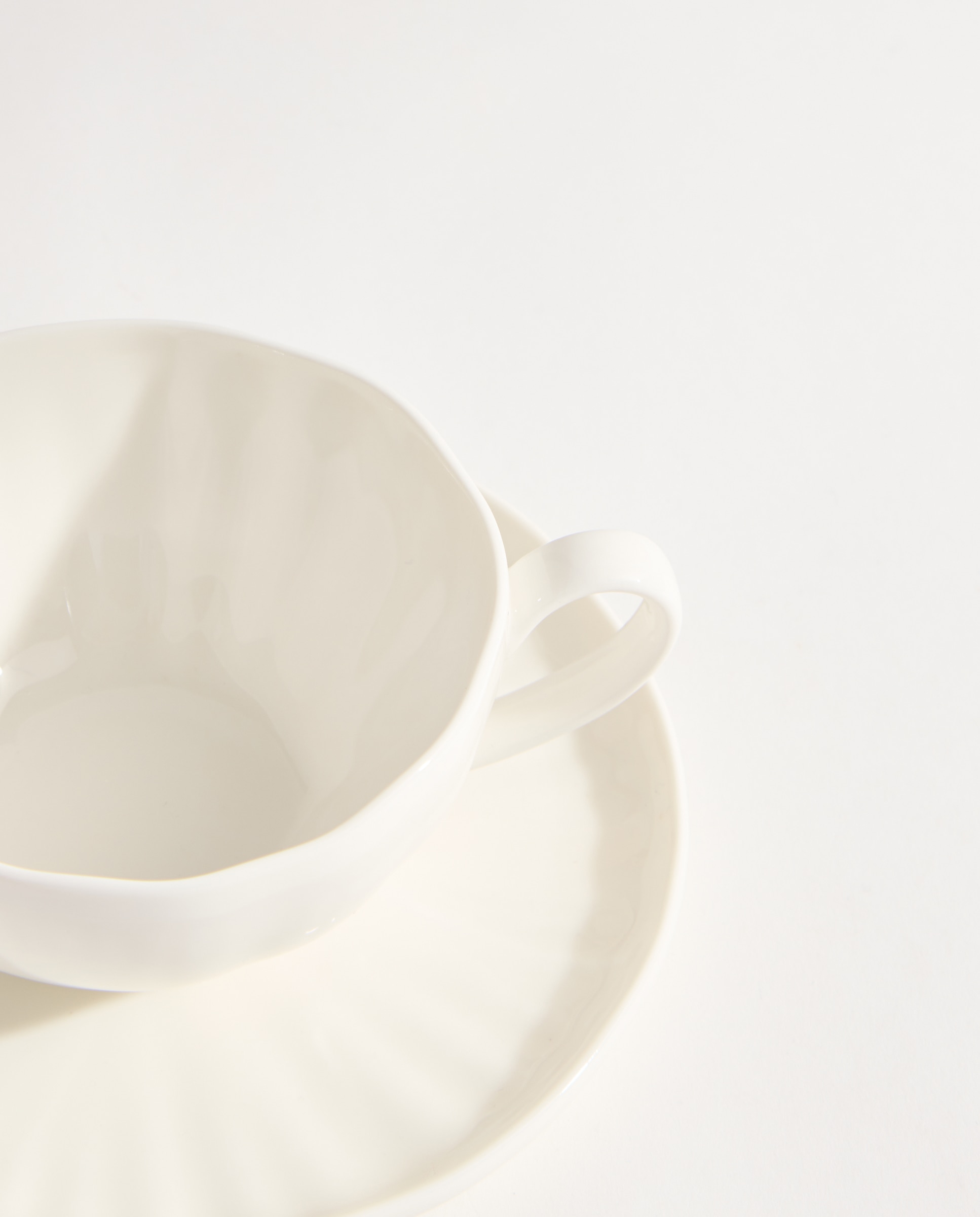 Taza de té con plato Lotus Blanco-3