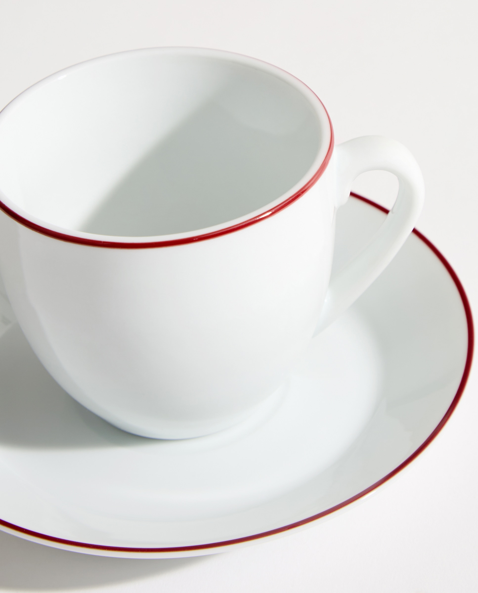 Set de 4 tazas de té con plato Sofía Burdeos-4
