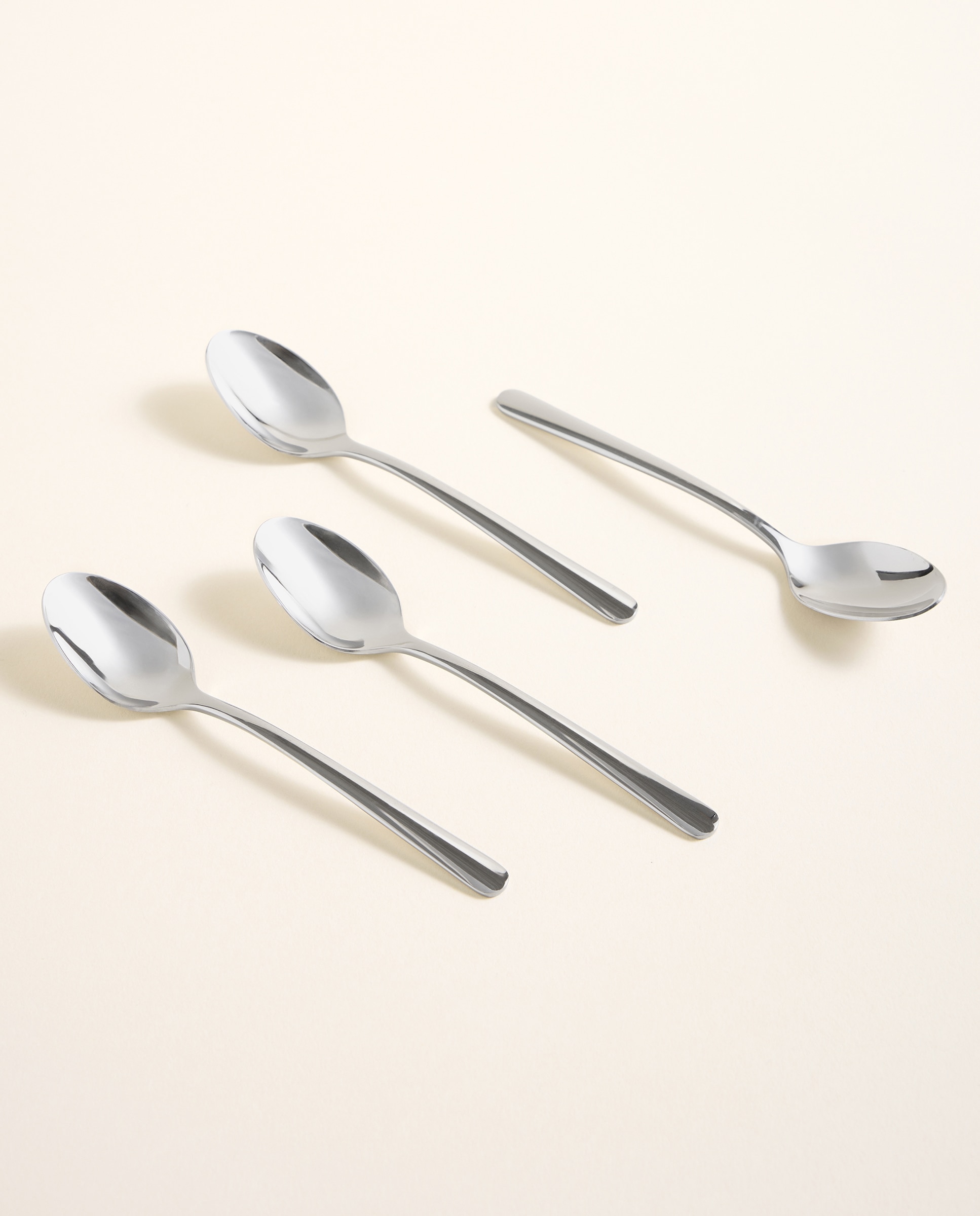 Imagen 0 de Set de 4 cucharas de café Contemporánea