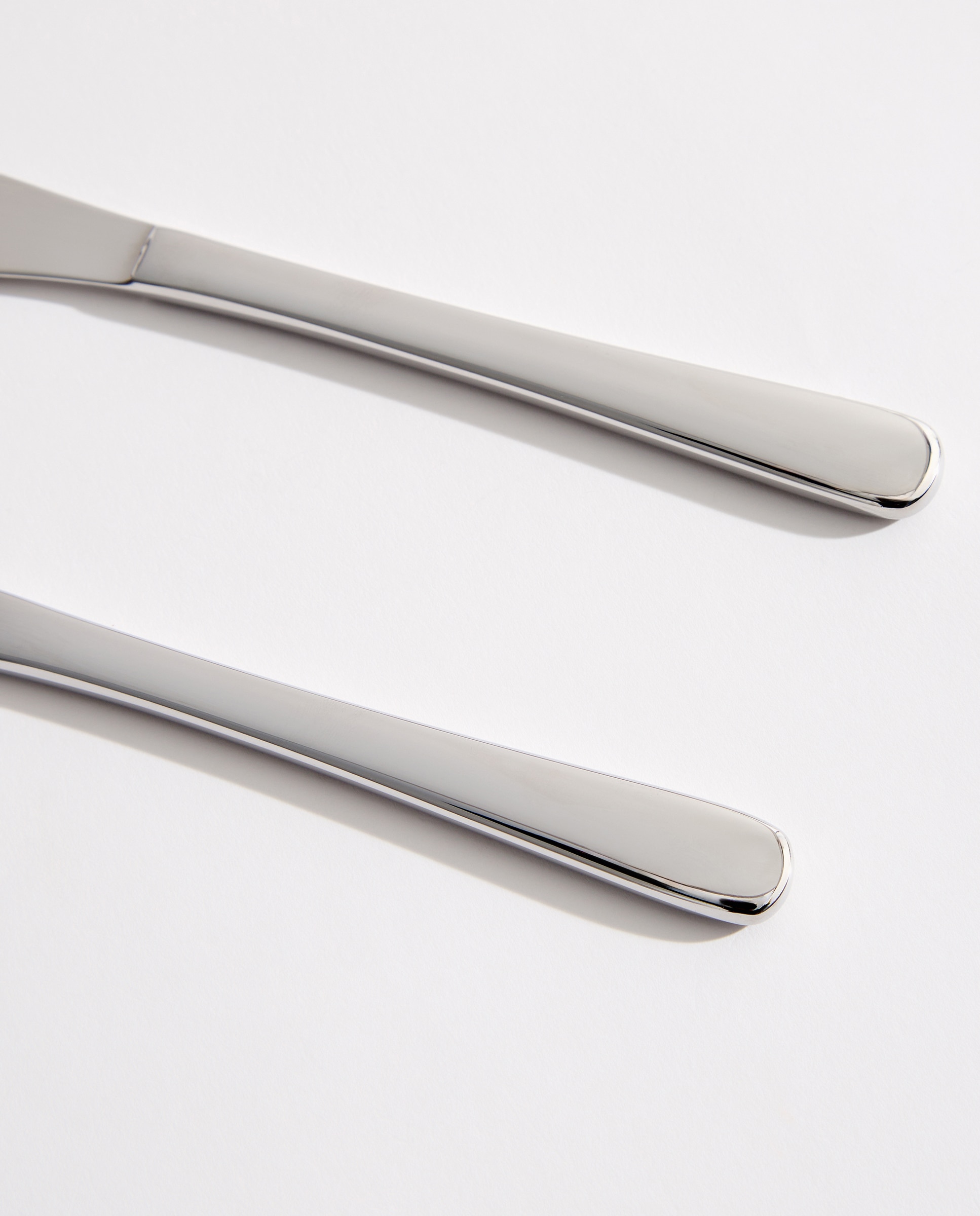 Set de 4 cuchillos de mesa Contemporánea Plateado-2