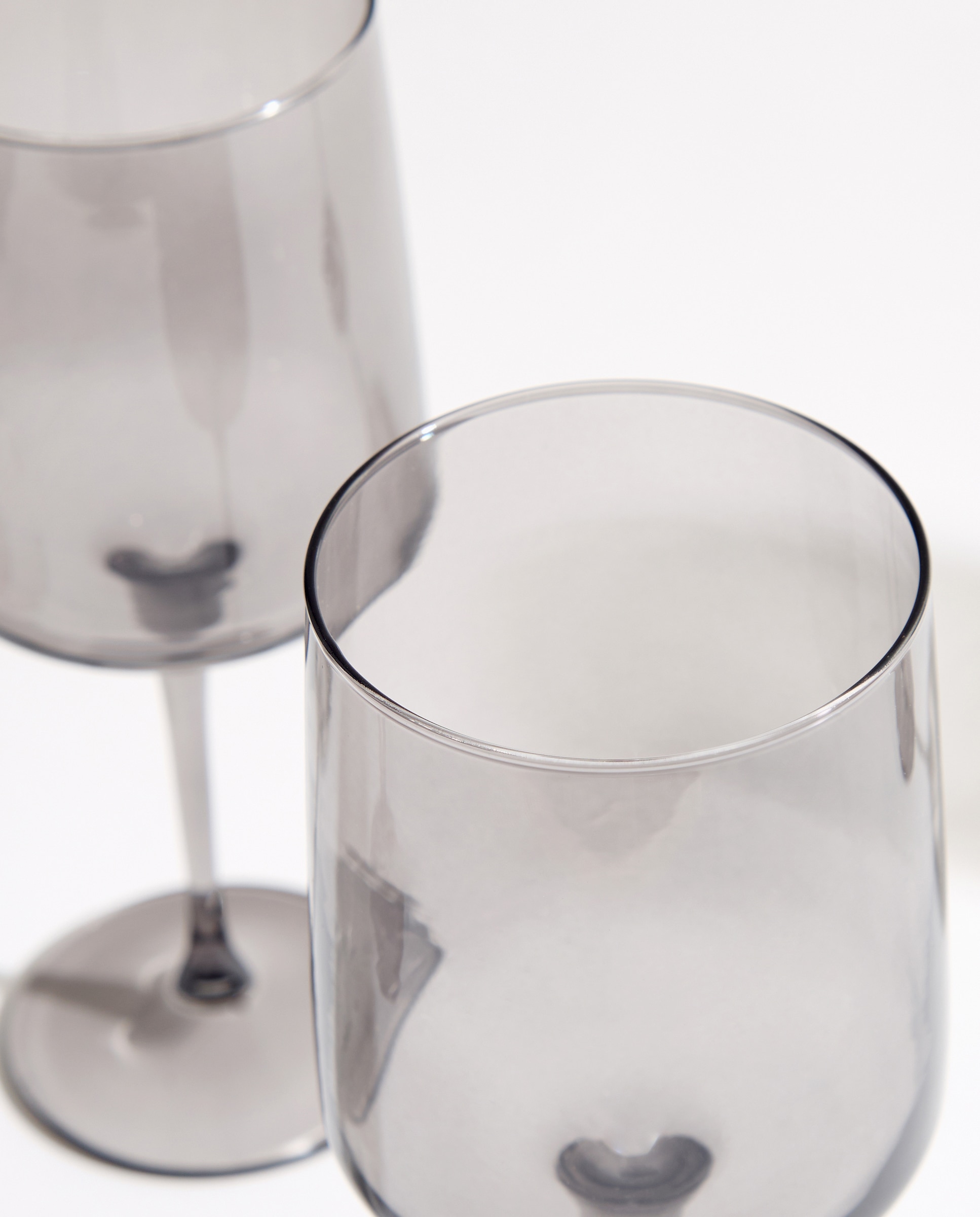 Set de 4 copas de vino Ágata Gris claro-2