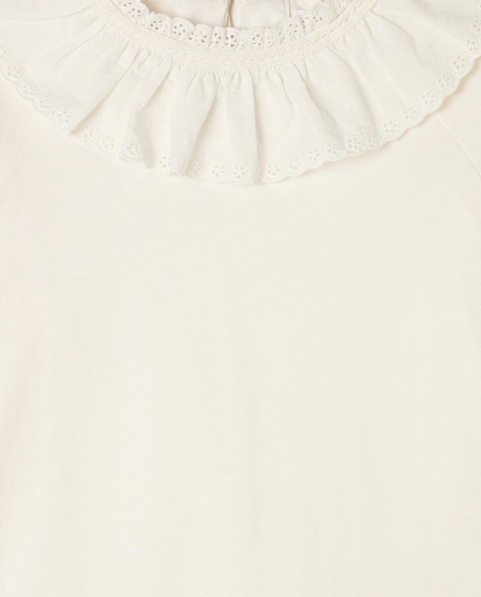 Camiseta niña cuello schiffli Blanco roto-3