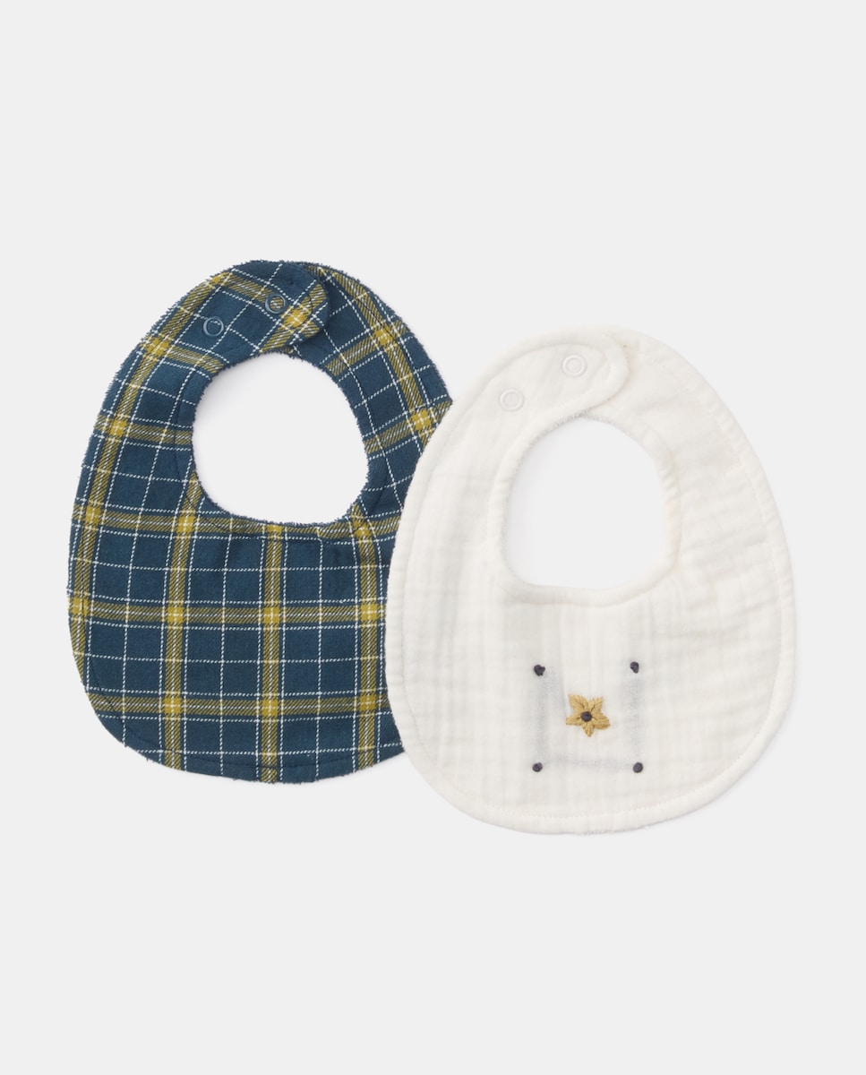 Pack recién nacido dos baberos Pistacho-1