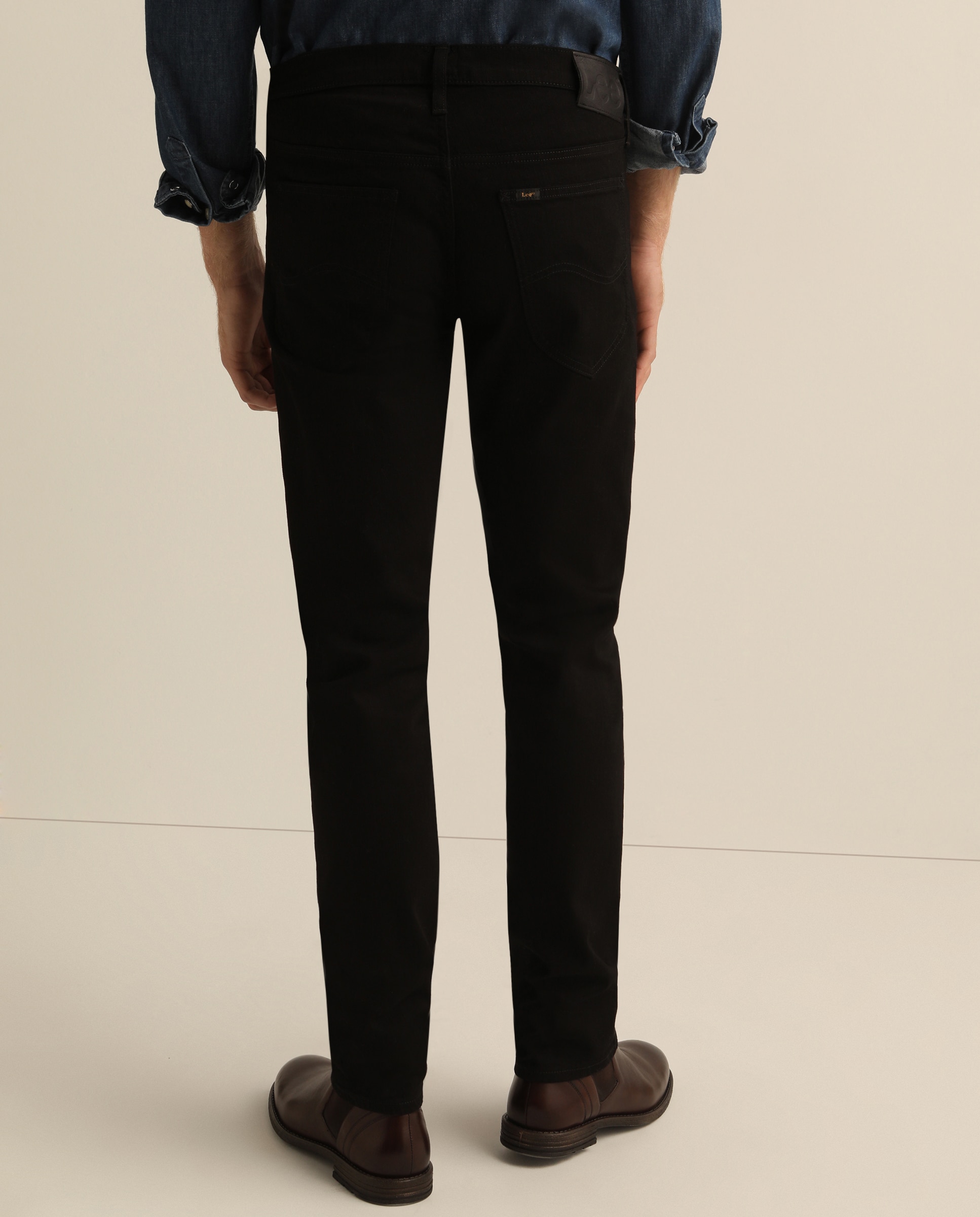 Jeans regular pretas de homem Preto-3