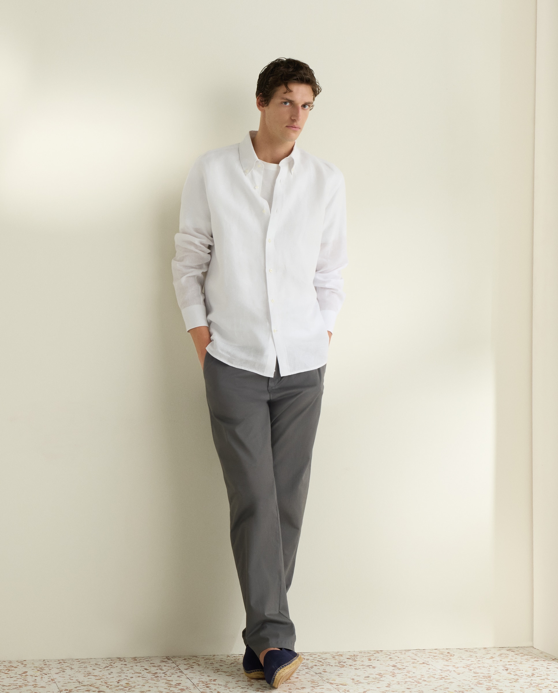 Pantalón chino regular fit twill hombre - Emidio Tucci - Gris Gris-1