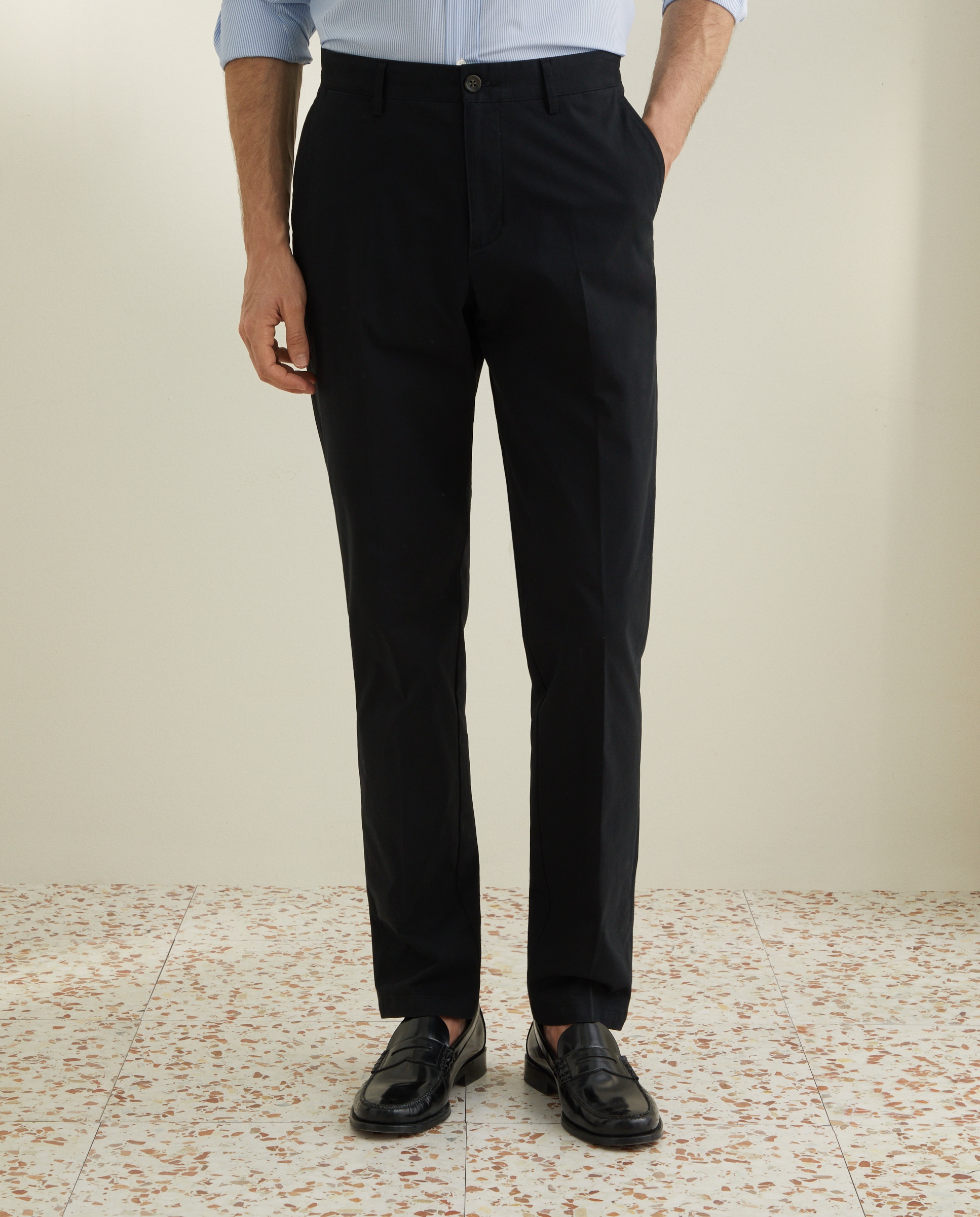 Calças Desportivas Slim Fit Preto-2