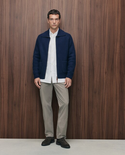 Pantalón chino regular fit twill hombre