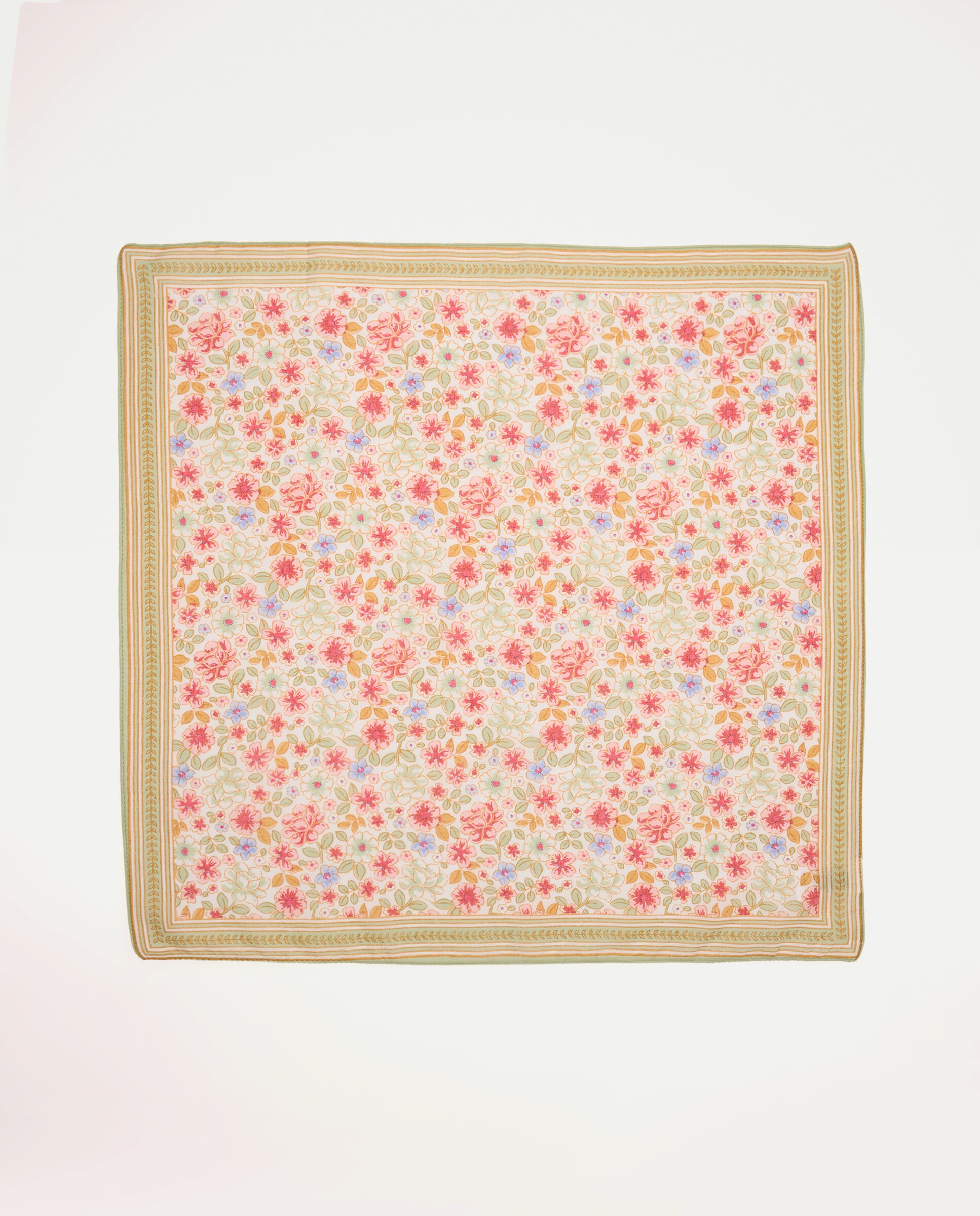 Lenço com Fantasia Branco-2