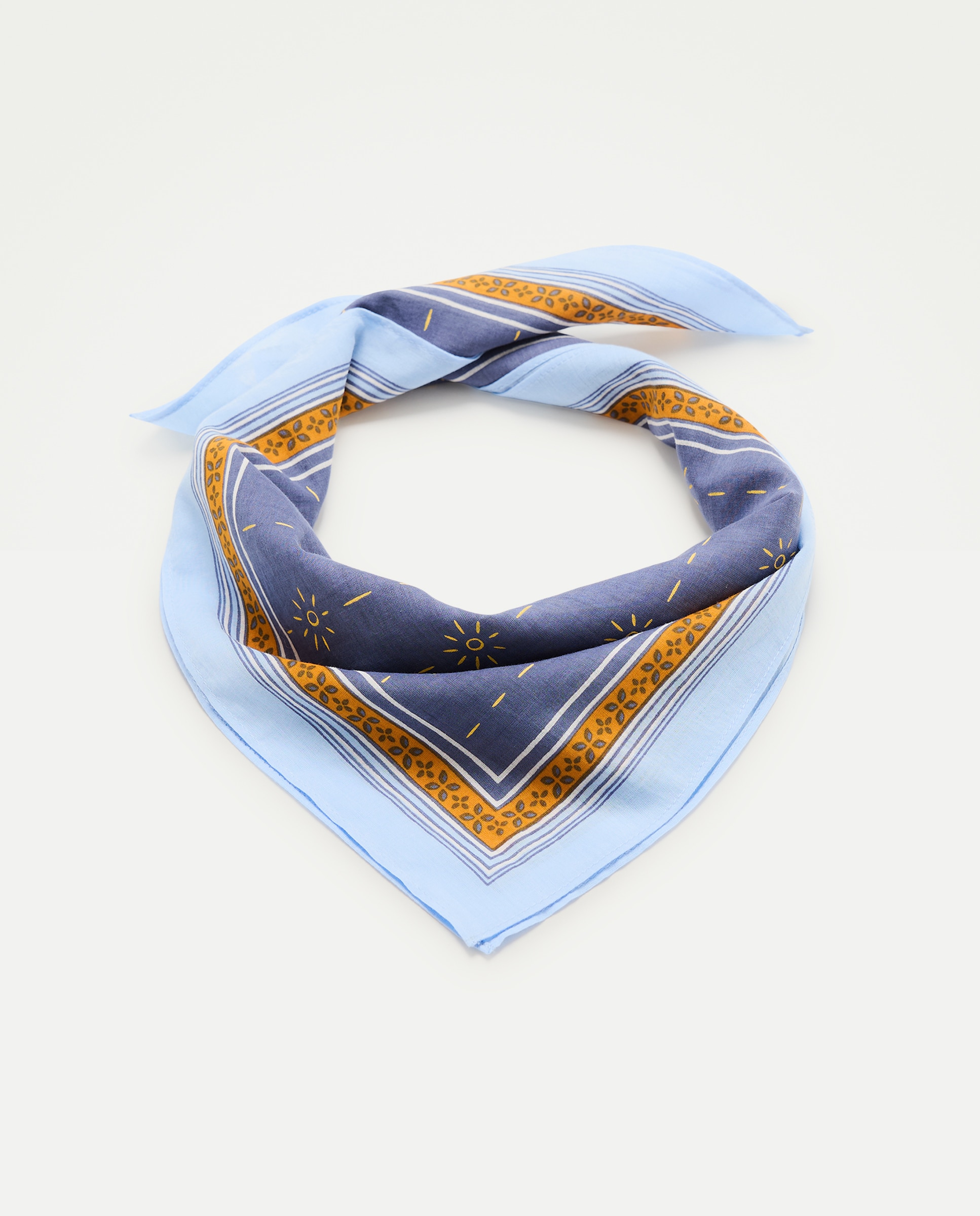 Imagem 0 de Lenço com Estampado Tipo Bandana