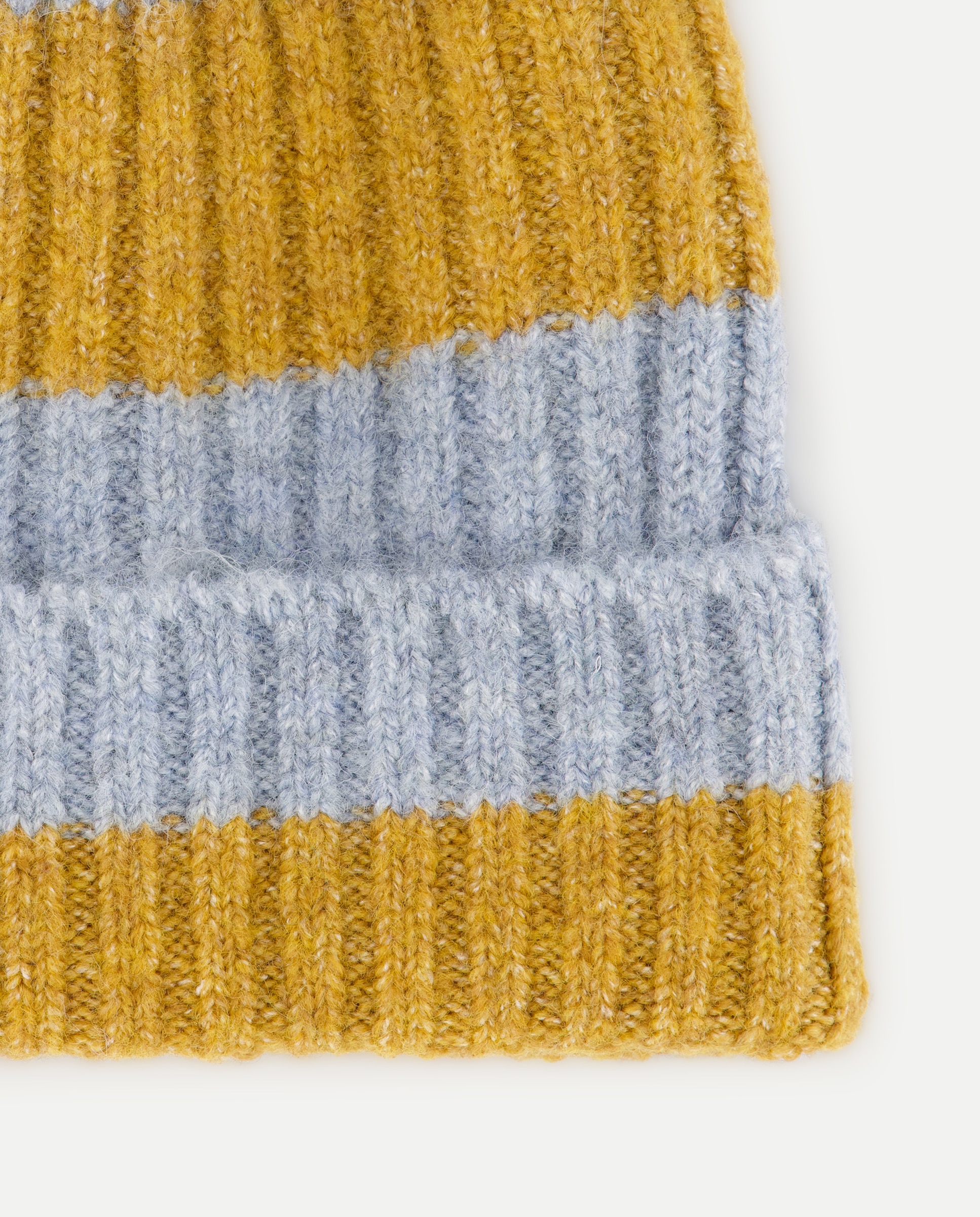 Gorro com Estampado às Riscas Largas Multicolor-2