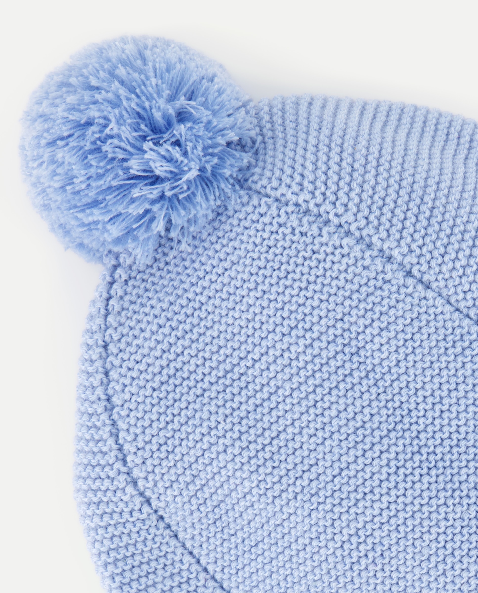 Imagen 2 de Gorro básico con trenza lateral de bebé - Baby El Corte Inglés - 410 Azul claro 410 Azul claro