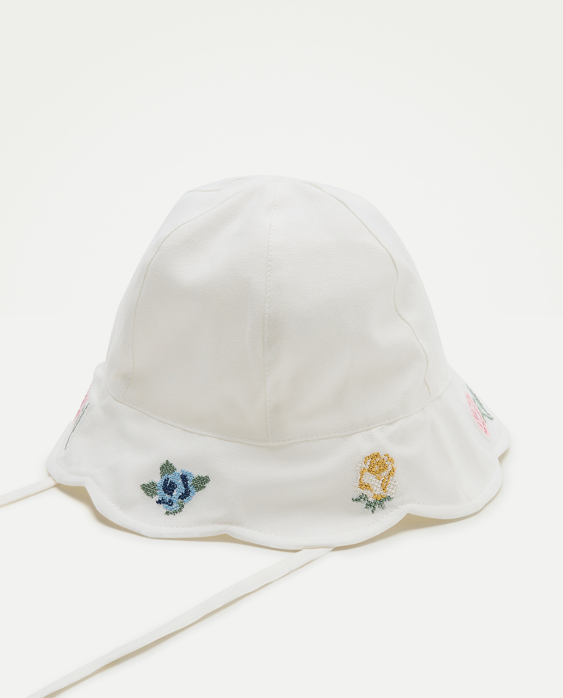 Imagem 0 de Gorro de Bebé com Bordado Floral